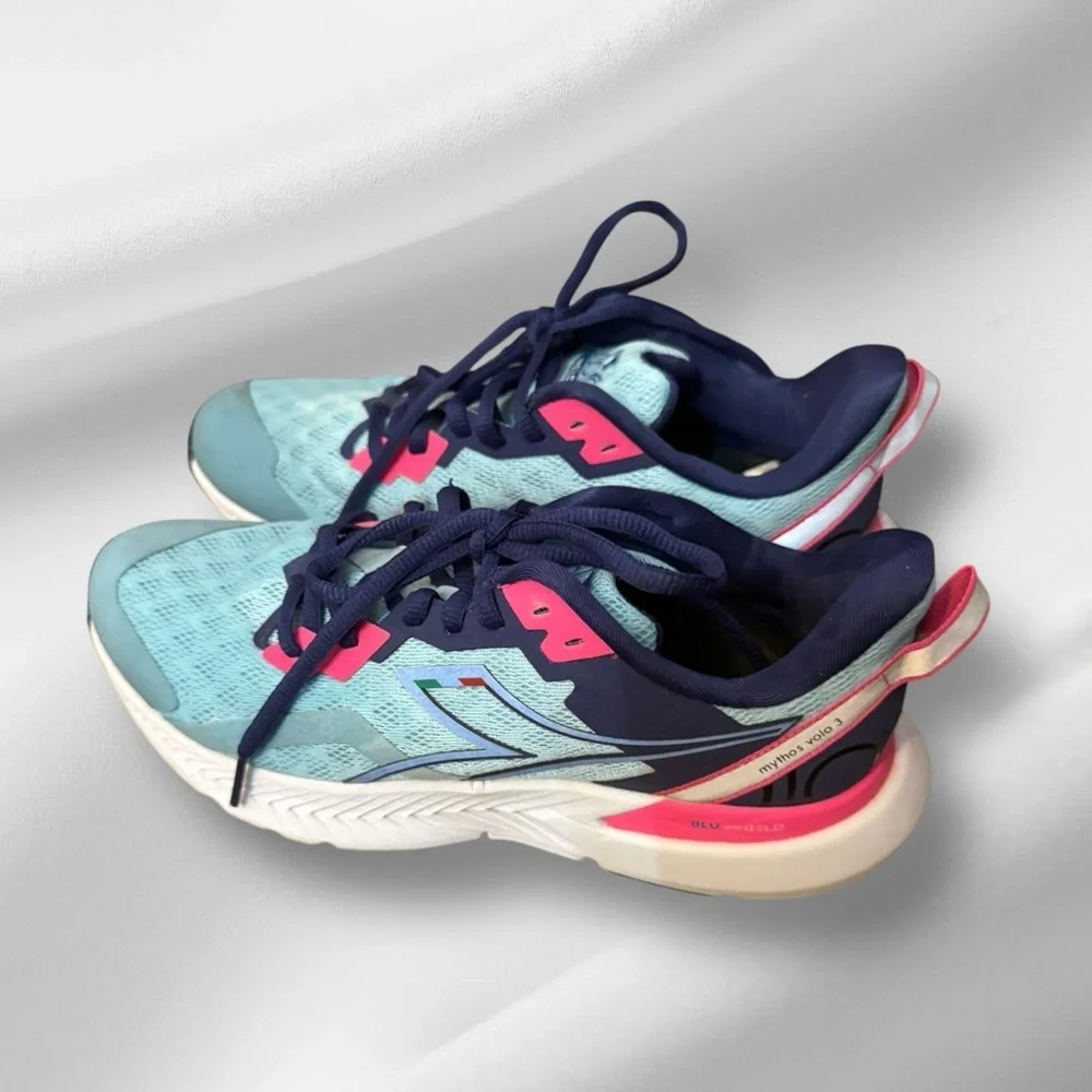 Diadora Mythos Volo 3 Athletic Shoes‎ - Picture 5 of 9